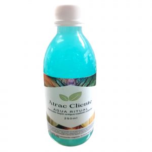 Agua de ritual atrae clientes